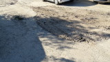На жители от варненски квартал им писна да са без канализация и пътища