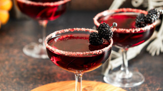 Пакост или лакомство е въпросът който и този подобно