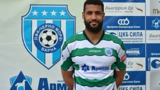 Левият защитник на Черно море Уго Кононго който бе