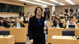 Северноирландските коалиционни партньори на Мей: Не предавай Великобритания