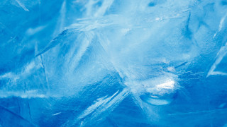 В стремежа си да намерят най стария лед в света учените