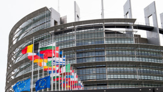 Евродепутатите в комисията по граждански свободи одобриха мандата за преговори