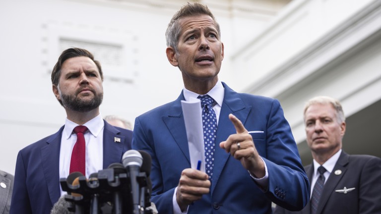 Шътдаунът в САЩ може да спре гражданската авиация