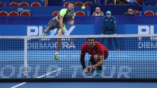 Холандците Матве Миделкооп и Робин Хаасе се класираха за финала