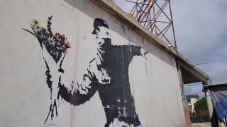 Sotheby's ще приеме биткойн и етериум за търг на култовия артист Banksy