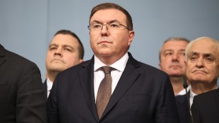 Костадин Ангелов: Коалицията е стабилна - там, където има огън, няма как да няма дим