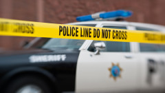 Кола се вряза в китайското консулство в Сан Франциско, застреляха шофьора