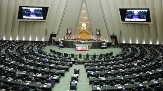 Президентът на Иран Хасан Рохани призова иранските депутати да сътрудничат