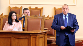 На Борисов или на Брюксел да вярваме за финансовото ни състояние, чуди се БСП