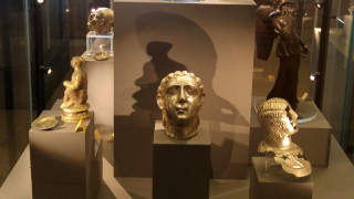 Тракийските жени жрици са представени във впечатляващите артефакти от изложбата