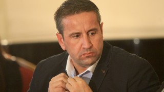 Благодарение на госпожа Нинова България принадлежи към държавите които нямат