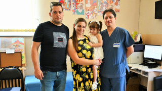 В УМБАЛ "Св. Георги" в Пловдив спасиха дете с рядък синдром - на късо тънко черво