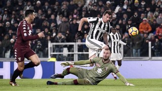 Новакът във Висшата лига Лийдс Юнайтед проявява сериозен интерес