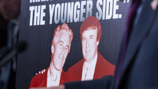 Великобритания уволни посланика си в САЩ 71 годишният Питър Манделсън след