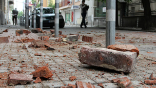 63 паднали комина в София