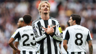 Нюкасъл постигна първа победа от началото на сезона с 1 0