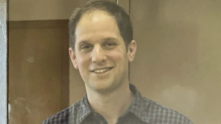 Осъденият на 16 години затвор репортер на Wall Street Journal