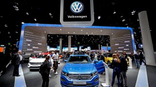 15 известни марки пропускат Автосалона в Париж