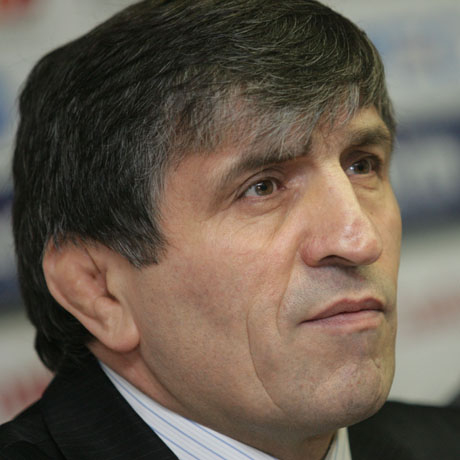 Илюмжинов все още се чуди за Черноморец