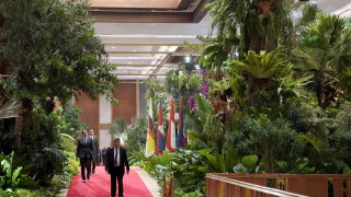 Южнокорейският президент Юн Сук Йол се срещна с китайския премиер