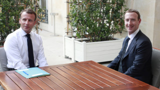 Главният изпълнителен директор на Facebook Марк Зукърбърг и френският президент