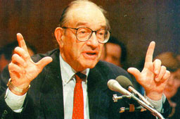 Грийнспан: Светът прехвърля доларите в евро