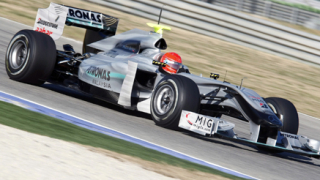 Шумахер спечели първата тренировка в Корея