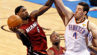 Маями на победа от титлата в НБА