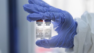 Масово тестване на първата потенциална ваксина срещу COVID 19 за получаване