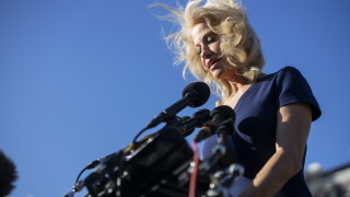 Старши съветникът на Донлад Тръмп Келиан Конуей напуска поста си в Белия