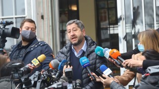 Демократична България определи състава на екипите за консултации с представителите