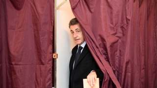 Саркози гласува за Макрон на балотажа