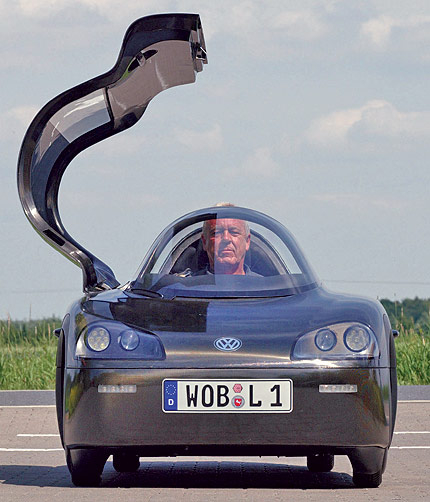 Volkswagen пуска автомобил с разход на гориво 1л./100км.