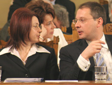 Етем с нов – „много тревожен”, доклад за резерва 
