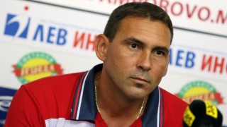 Петър Дочев официално пое отбора на Дея Волей Наставникът който