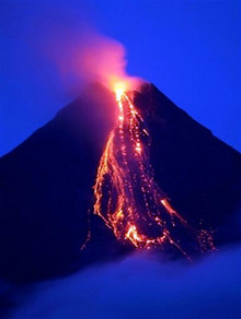 Изригна вулкан на полуостров Камчатка