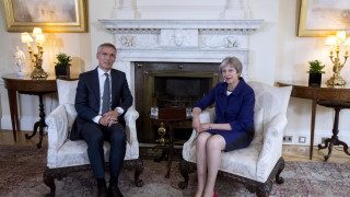 Дългогодишното сътрудничество обсъдиха генералният секретар на НАТО Йенс Столтенберг и