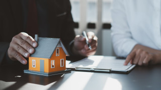 Застраховка по ипотечен кредит покрива риска на клиента или