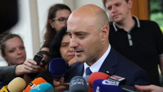 Славов: Разговор с Пеевски за конституцията си струва заради България