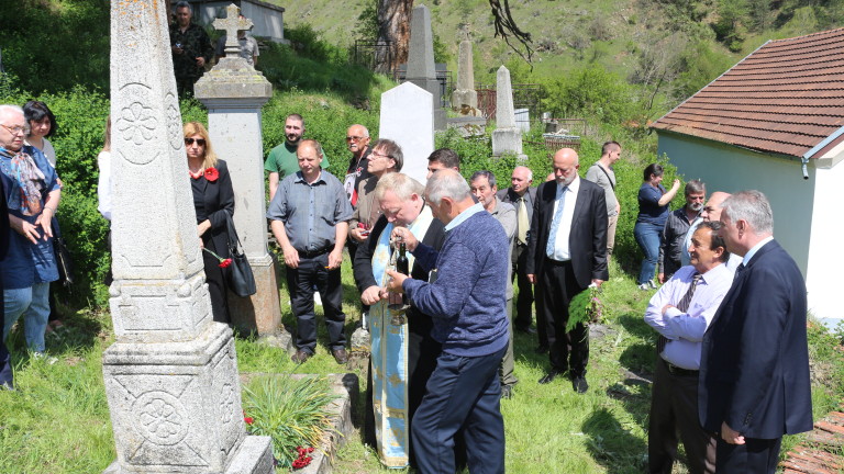 Сръбските власти върнаха паметните плочи на жертвите от погрома през 1917 г.