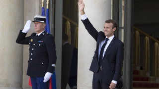 Президентът на Франция Еманюел Макрон коментира че подкрепя прилагането на