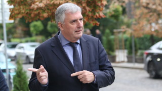 Проблемът между България и Северна Македония не е ясно формулиран, смята Калфин