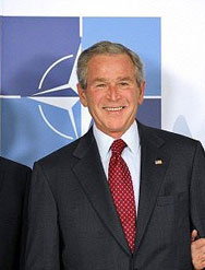 Отказът на НАТО за Грузия и Украйна не е поражение за Буш