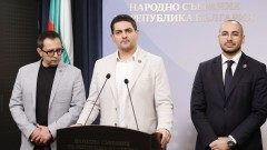 Радостин Василев иска Радев да слезе на политическата сцена