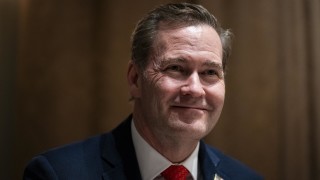 Президентът на САЩ Доналд Тръмп уволни един от водещите си