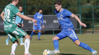 Новото попълнение на столичния гранд Левски нидерландецът Стайн Спиерингс нападна