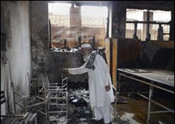 Ислямисти взривиха девическо училище в Пакистан