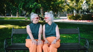 Въпреки генетичната си идентичност най възрастните живи сиамски близнаци в света