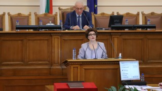ГЕРБ: Парламентът не разполага с легитимност да си позволи нови авантюри