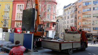 Демонтираха Водната стена на столичния площад Гарибалди съобщава БГНЕС Обновена